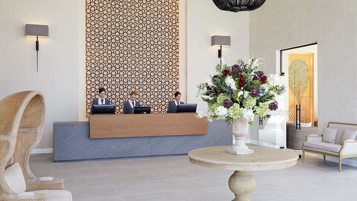 Nido, Mar-Bella Collection 